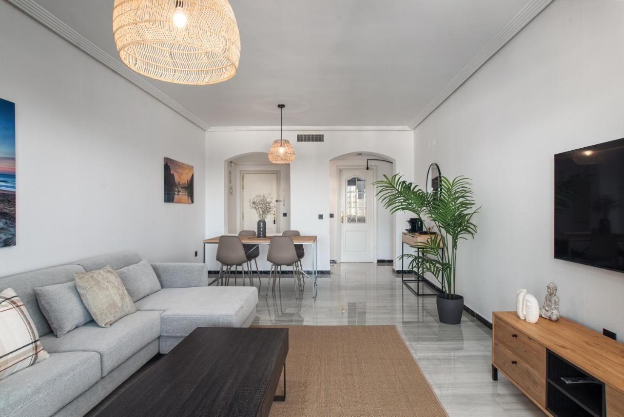 Modern - 2 Bedrooms, Beachside - Puerto Banus Appartamento Marbella