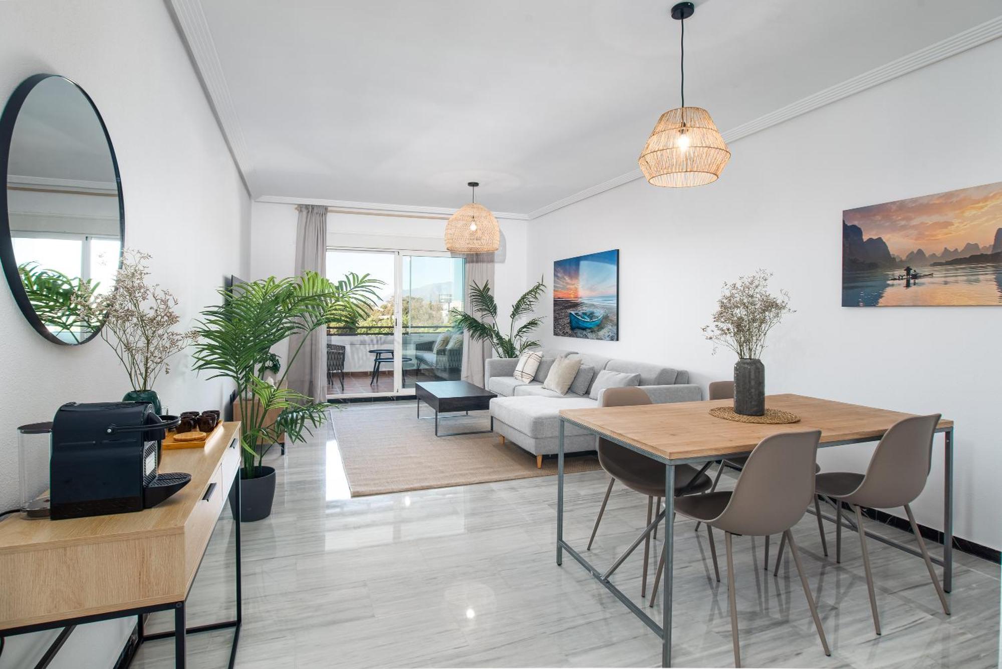 Appartamento Modern - 2 Bedrooms, Beachside - Puerto Banus Marbella