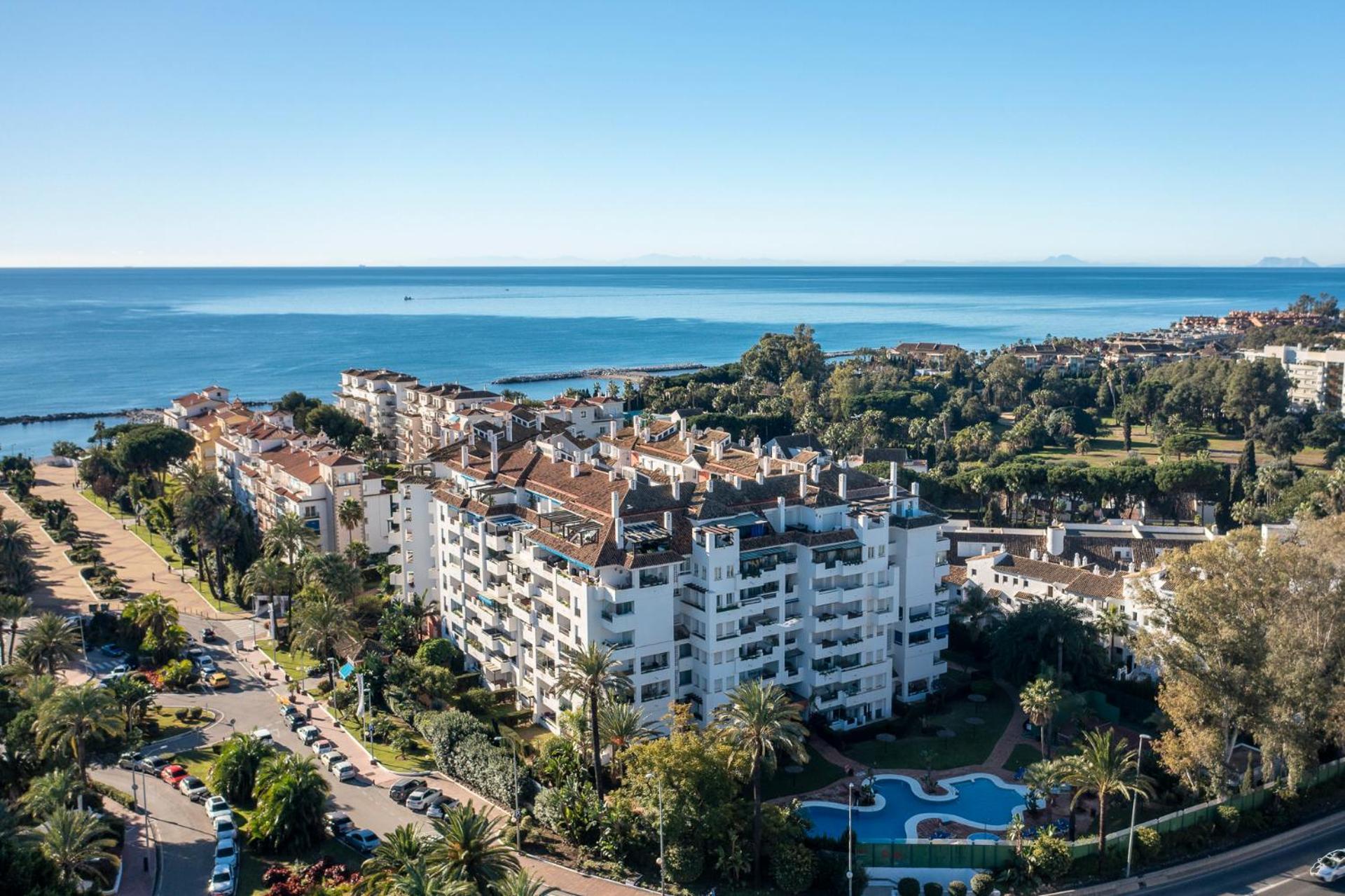 Appartamento Modern - 2 Bedrooms, Beachside - Puerto Banus *