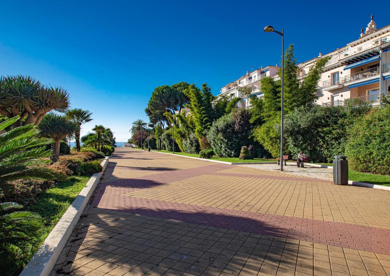 Apartament Modern - 2 Bedrooms, Beachside - Puerto Banus Marbella