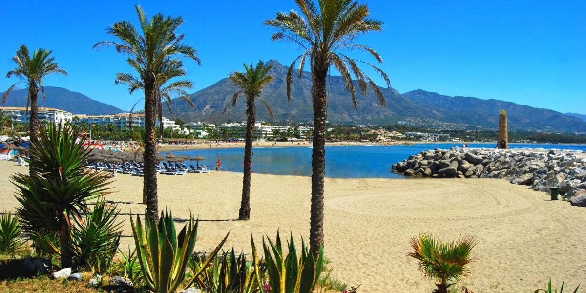 Modern - 2 Bedrooms, Beachside - Puerto Banus Apartament